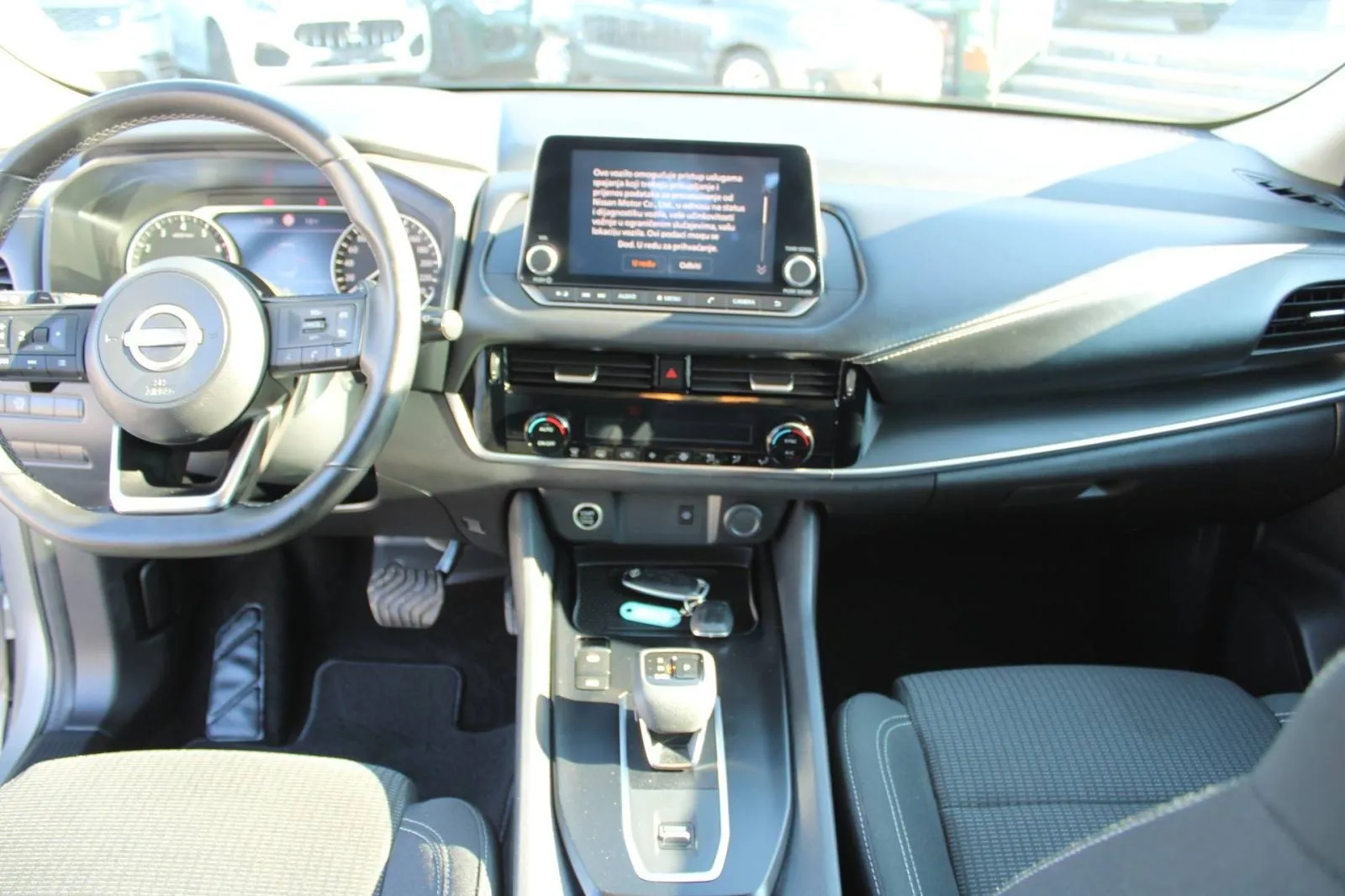 nissan qashqai 1.3 mhev automatik *led, kamera* - slika 13