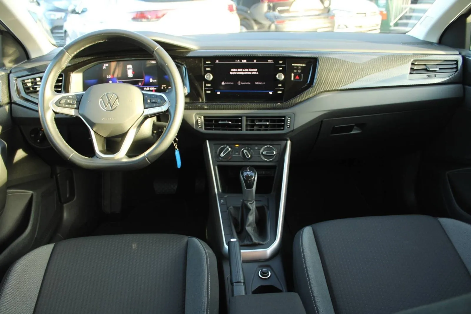 vw taigo 1.0 tsi dsg - slika 12