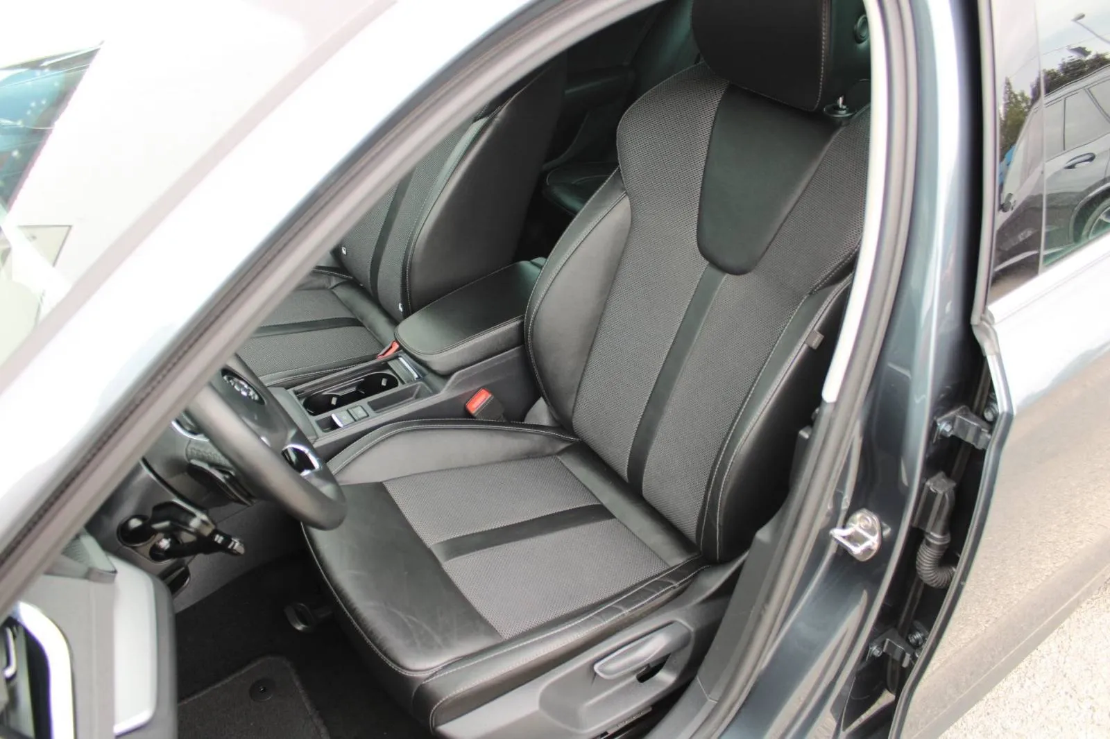 škoda octavia combi 1.4 tsi iv phev style automatik *led, navigacija, - slika 8