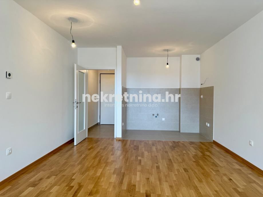 prodaja - jednosobni stan - donje svetice - lovinčićeva - 38,61m2 - slika 2