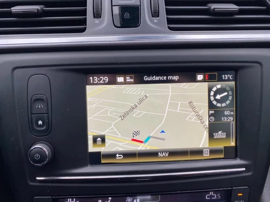 renault kadjar dci 110 automatik, keyless, navigacija, 4x garancija!! - slika 23