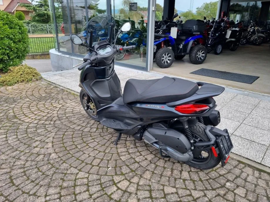 piaggio beverly 300 s hpe abs tcs, a2 kategorija, s garancijom, 2022 - slika 8