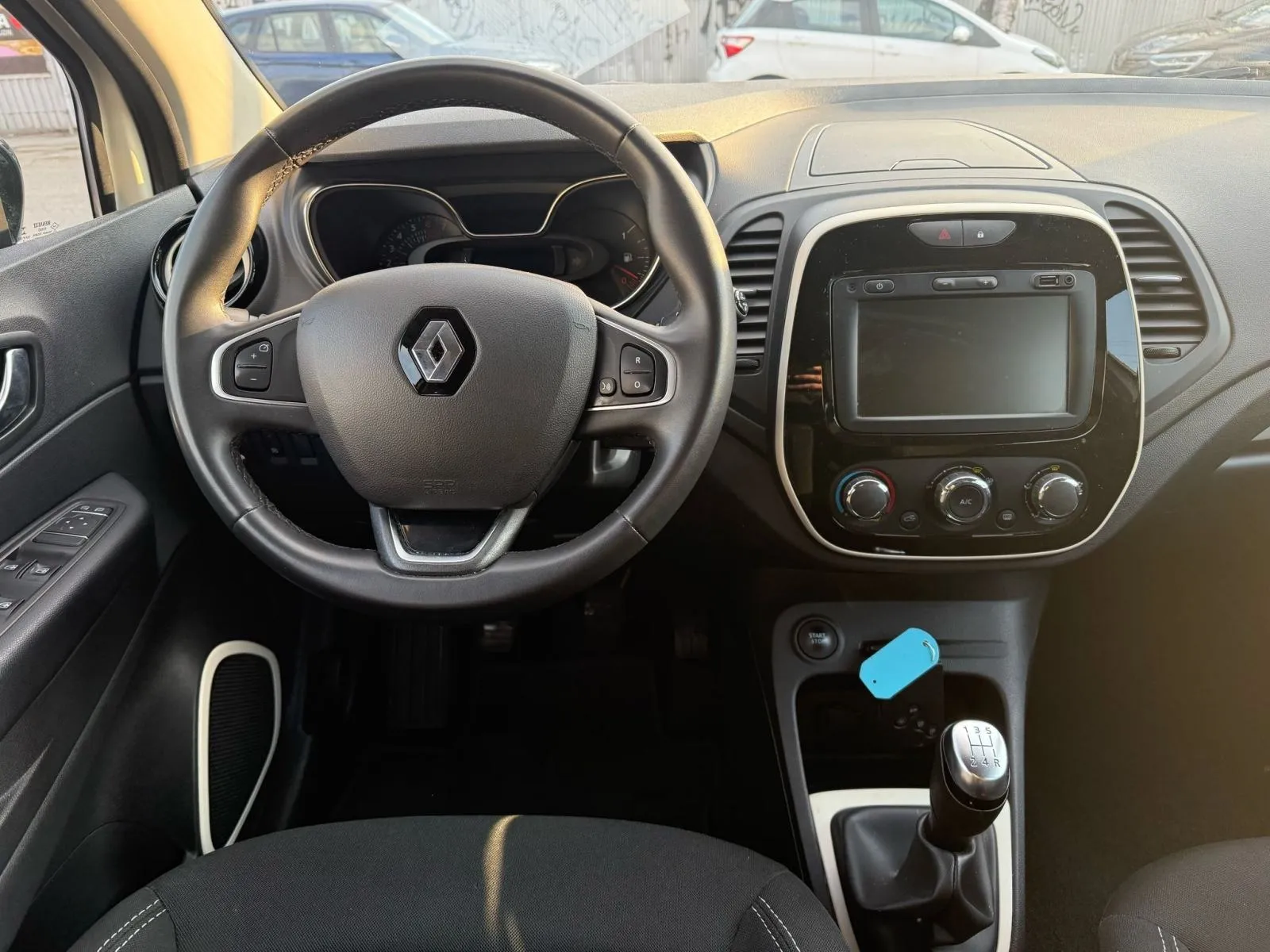 renault captur 0.9 tce, navi, klima, 4x garancija!!! - slika 15