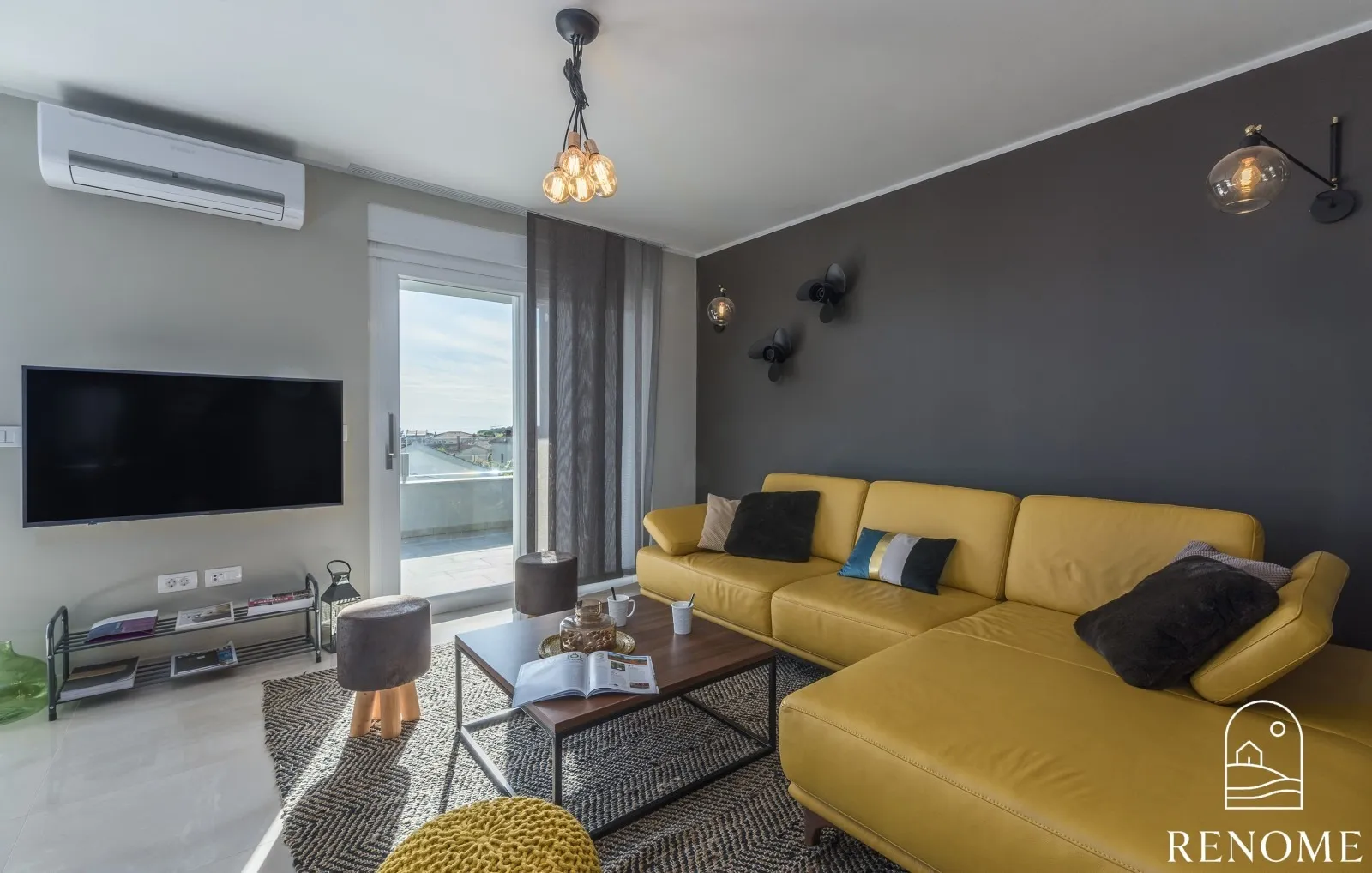 penthouse sa pogledom na more i novigrad - slika 12