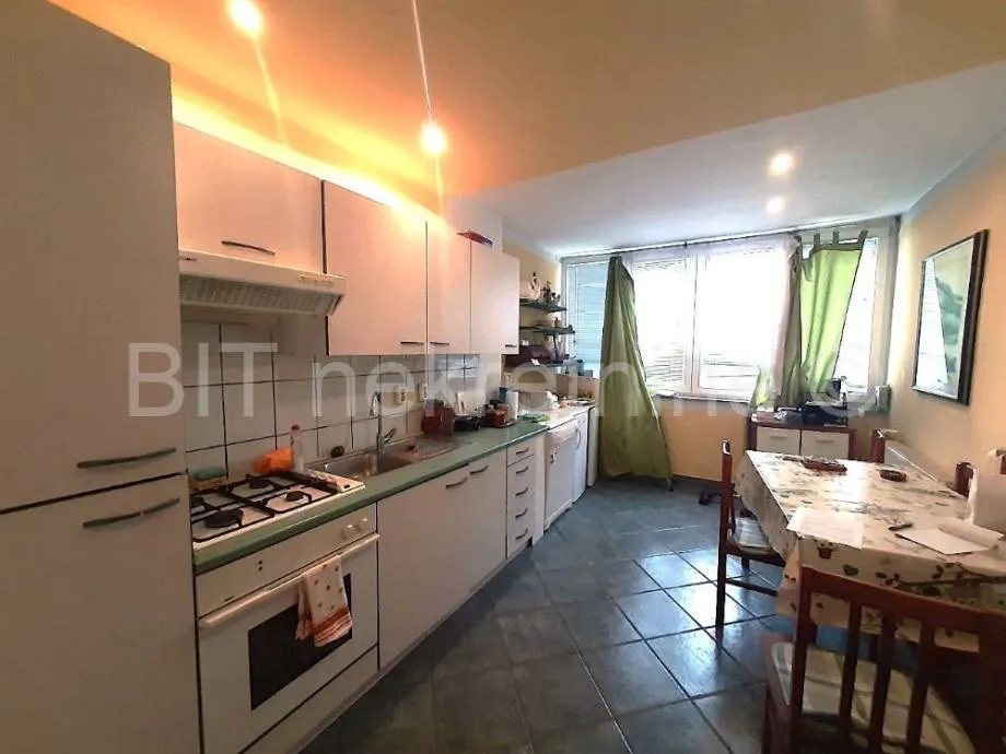 stan prodaja centar 61.6m2 (prodaja) - slika 5