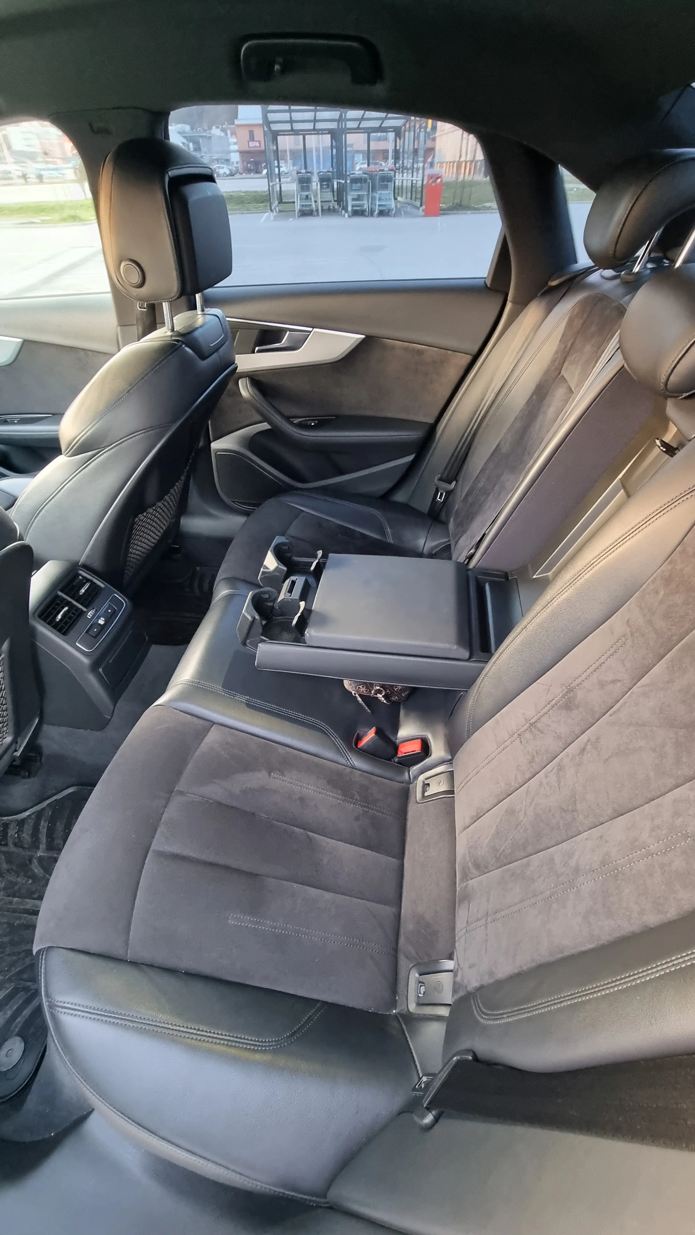 audi a4 2,0 tdi automatik, s line, led, alkantara, 140kw - slika 16