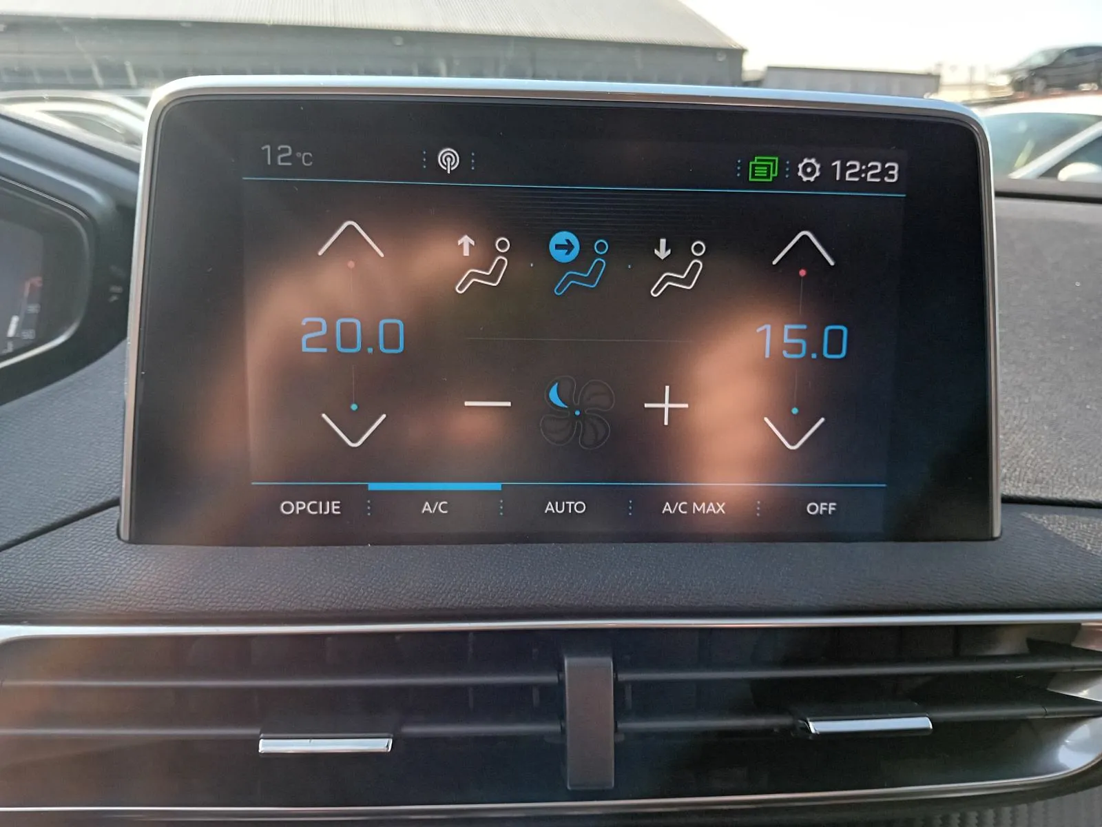 peugeot 5008 1,5 bluehdi automatik,do 2 godine jamstva,u sustavu pdv-a - slika 8