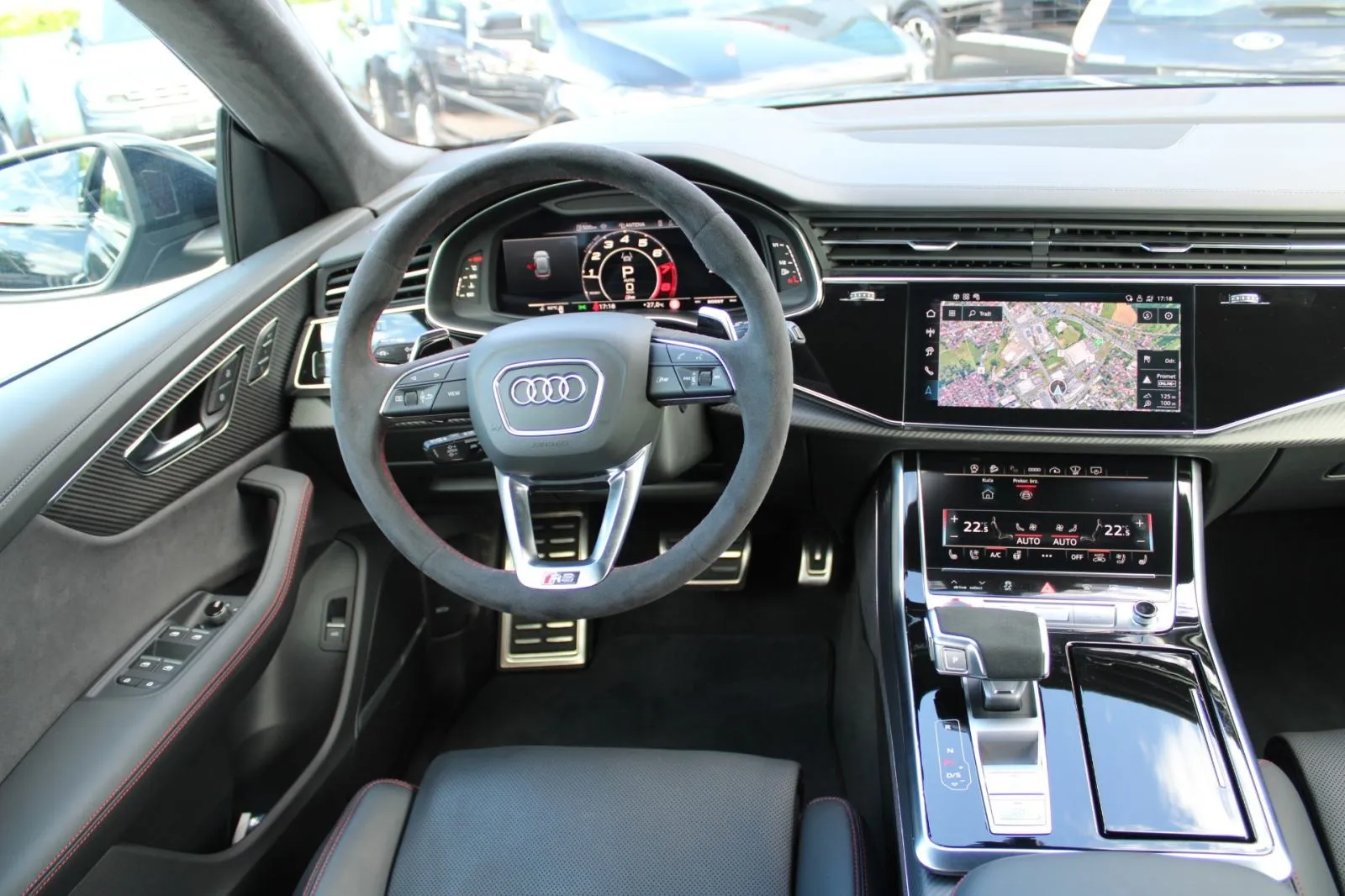 audi rsq8 4.0 tfsi quattro performance - slika 25