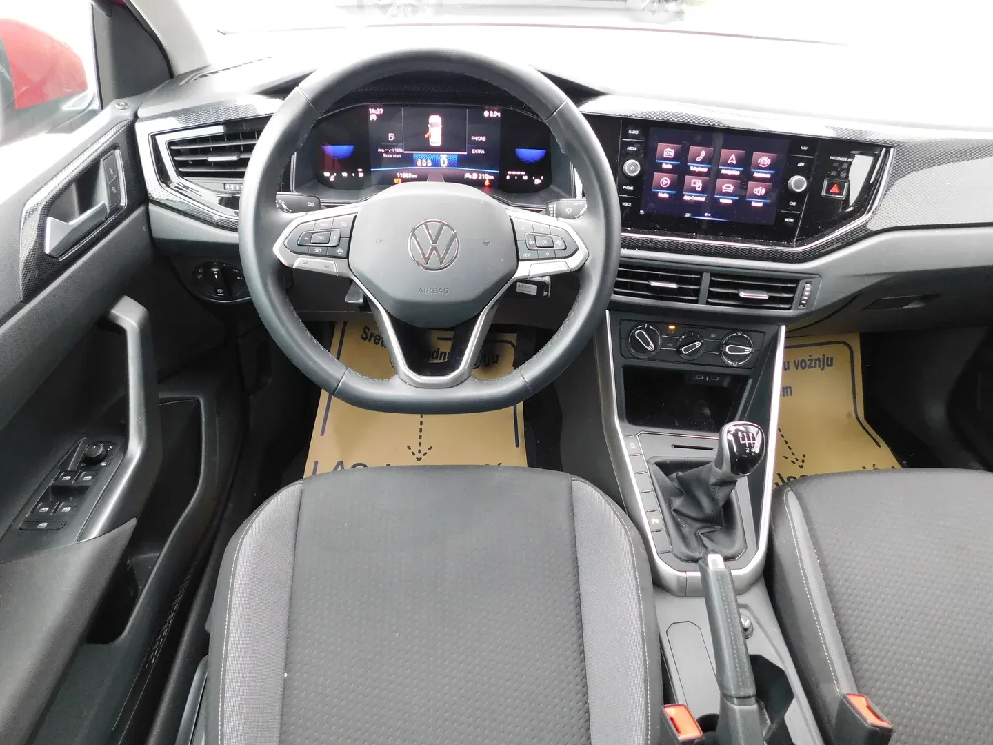 10774 volkswagen taigo 1.0 tsi life - slika 10