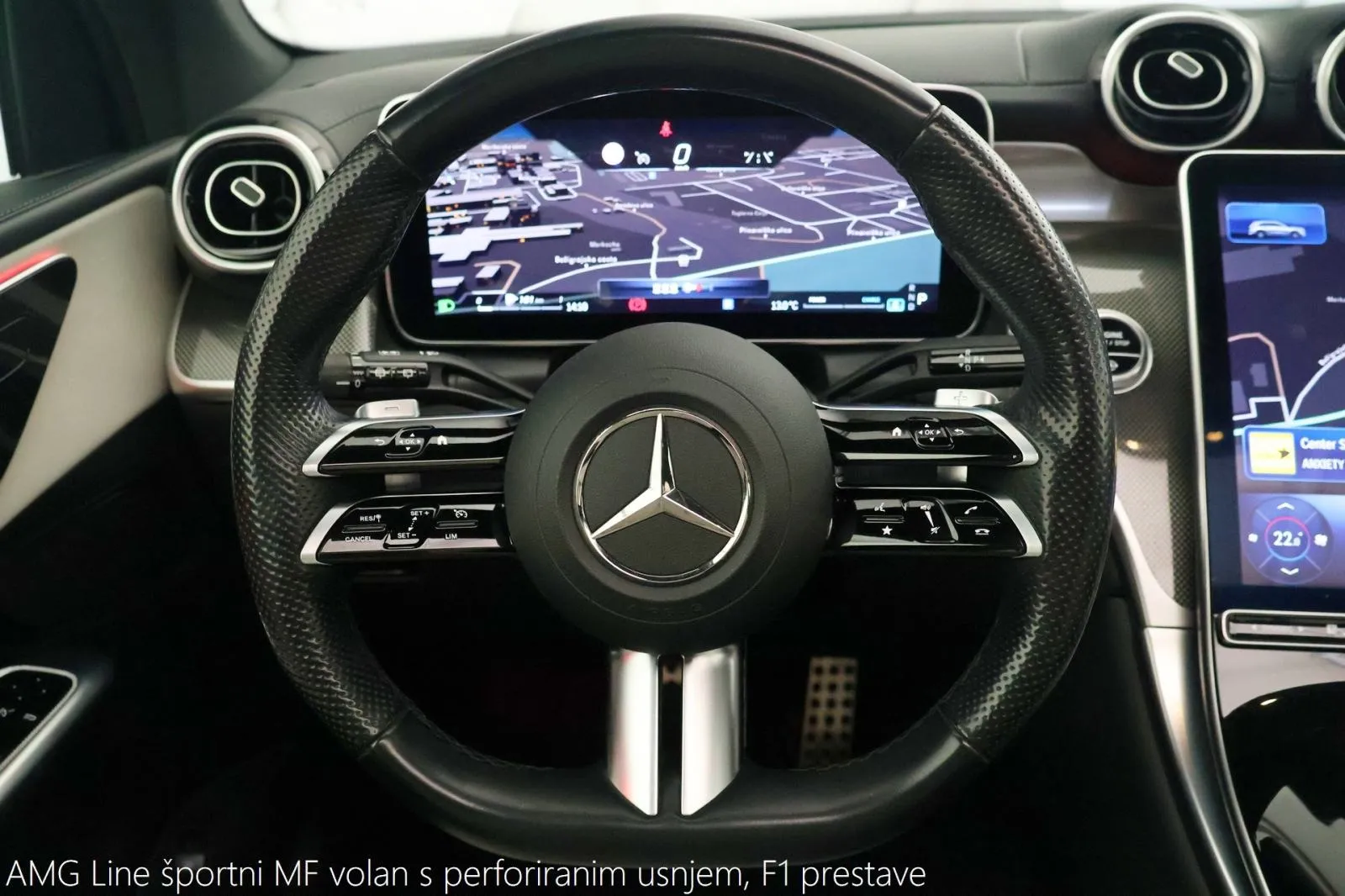 mercedes-benz glc 220d 4-matic 9g-tronic amg line airmatic pano - slika 6
