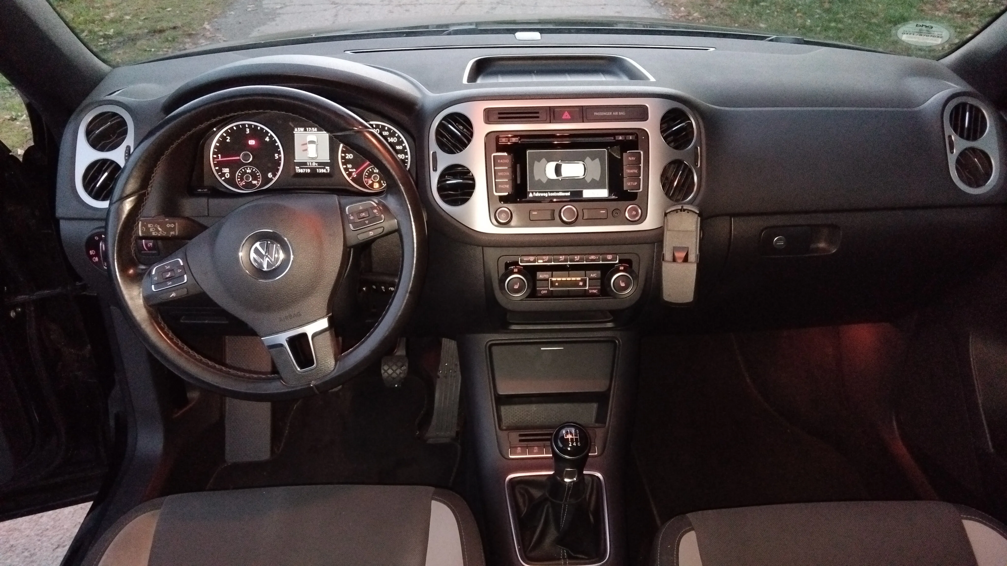 vw tiguan 2,0tdi life oprema 2013god. - slika 10