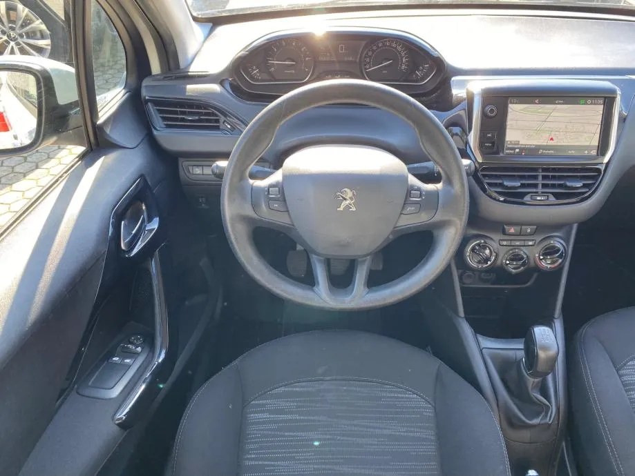 peugeot 208 1,2 affaire 4xgarancije - slika 12