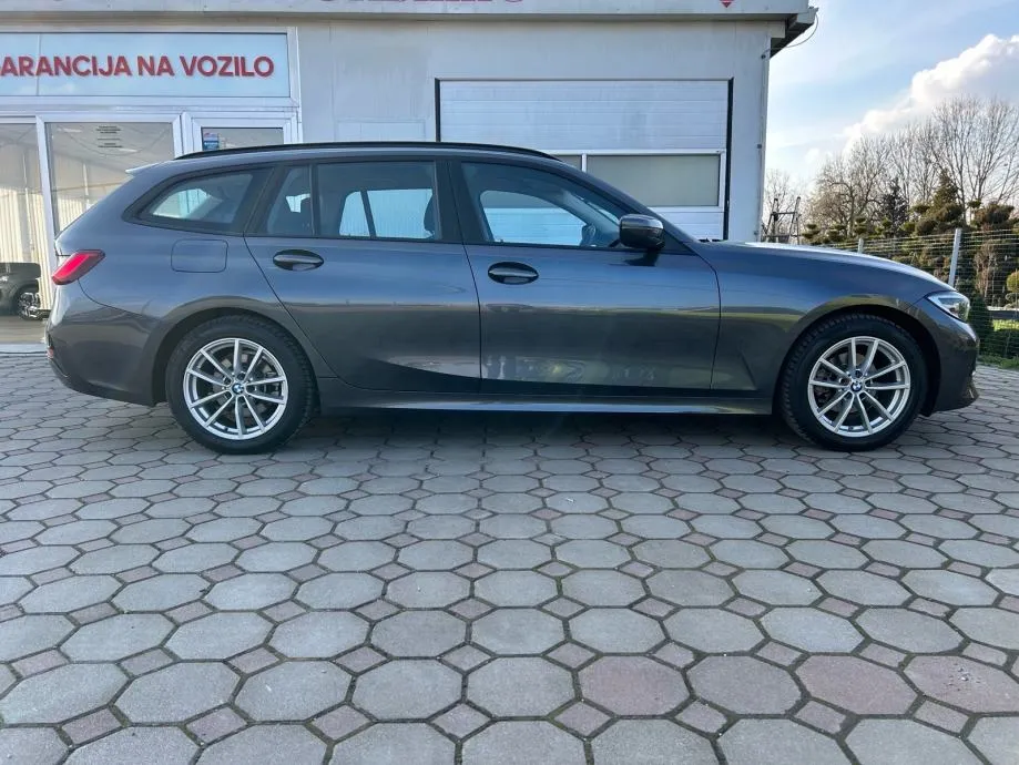 bmw 318d touring 2021.,automatik, reg:27.8.2026.,navi, grij sjed, acc - slika 4