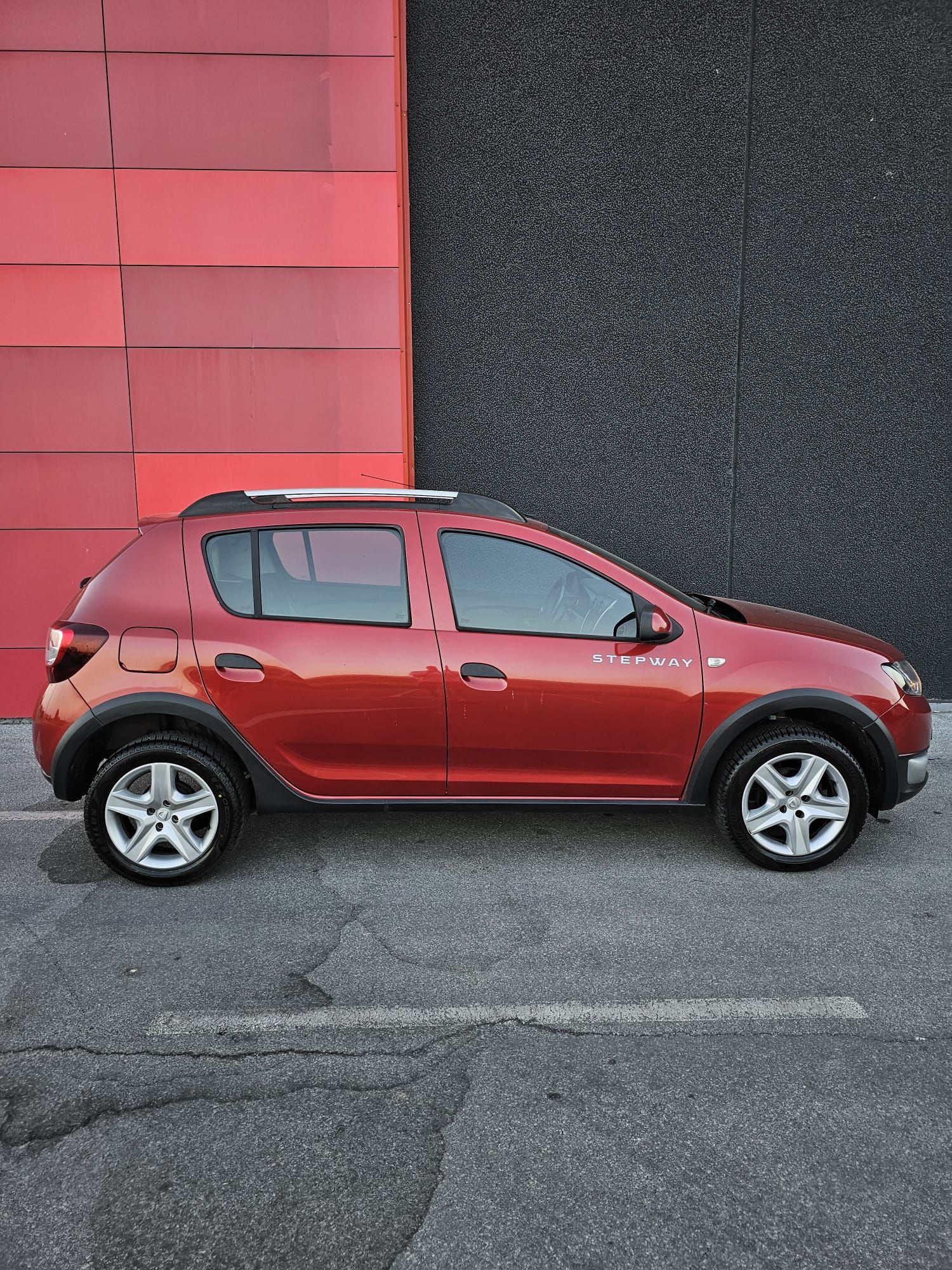 dacia sandero 1,5 dci 90 s&s ,2016 g. 167000 km - slika 7