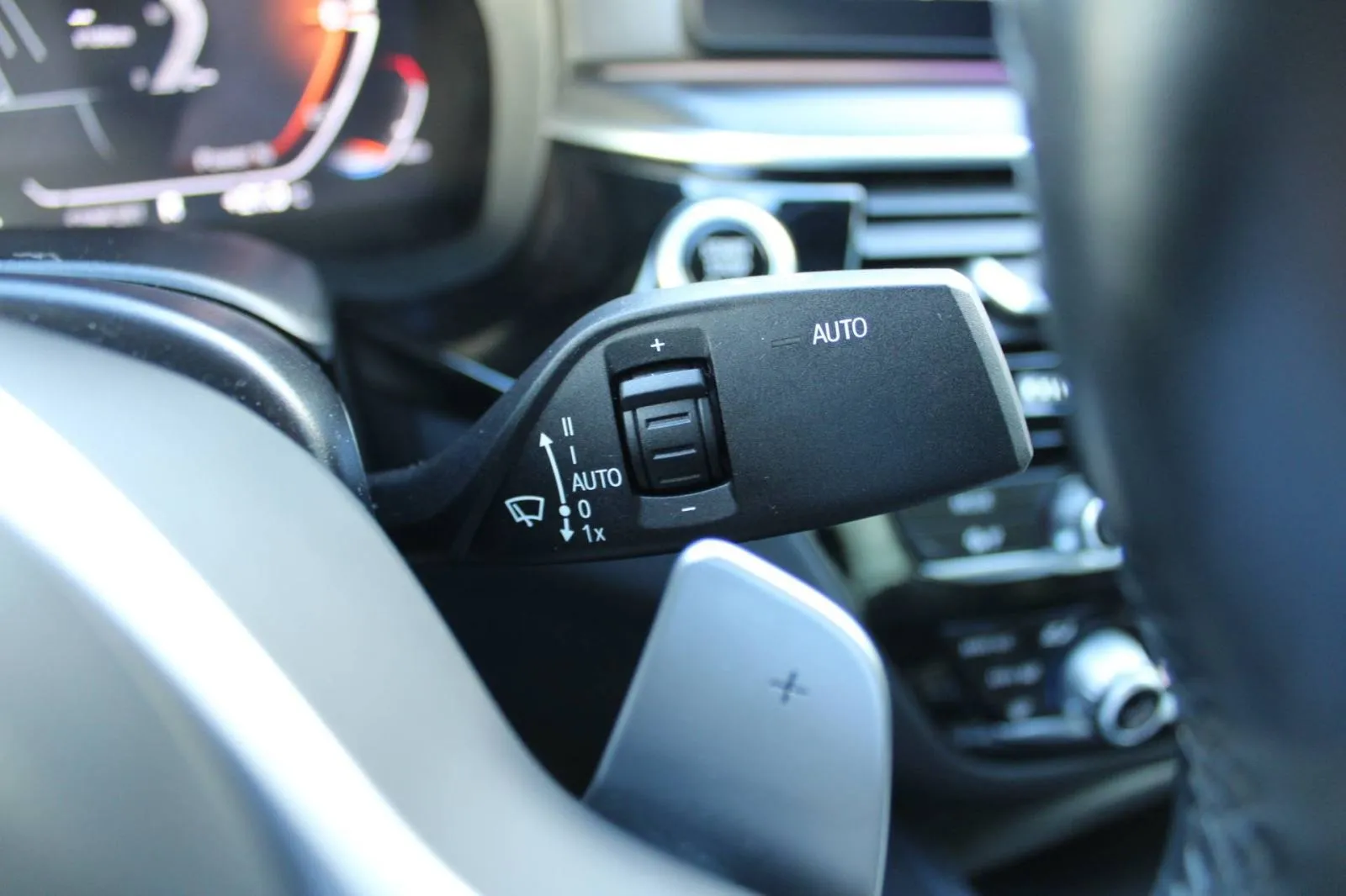bmw serija 5 530d xdrive m-paket - slika 23