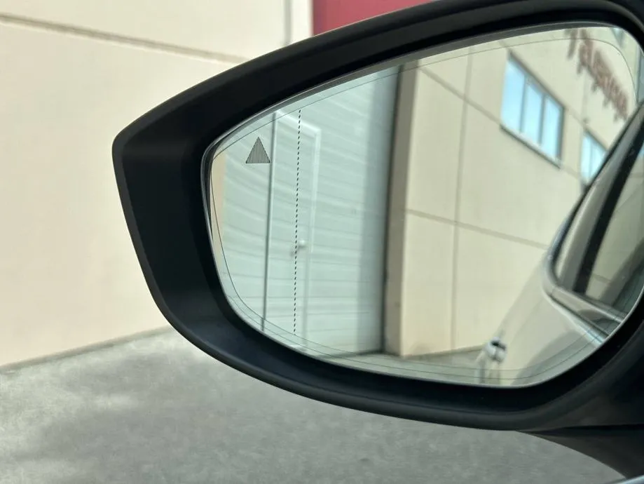 mazda 3 1.8d *automatik* servisiran na 110859 km* jamstvo 24 mjeseca! - slika 17