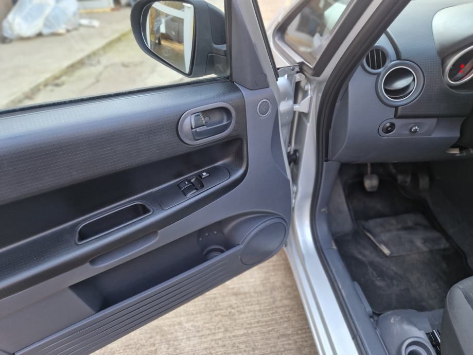 mitsubishi colt cz3 1,3 pocinčan 120 tkm kartice 36 mj - slika 16