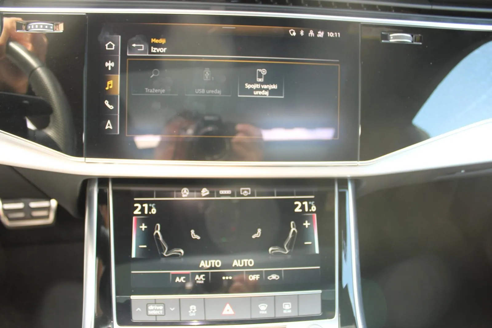 audi q8 50 tdi quattro s-line automatik *panorama, virtual, kamera* - slika 17