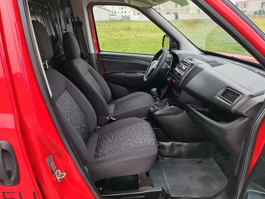 opel combo 1,6 cdti, 122000 km, 2014 god, kartice 24/36 rata - slika 12