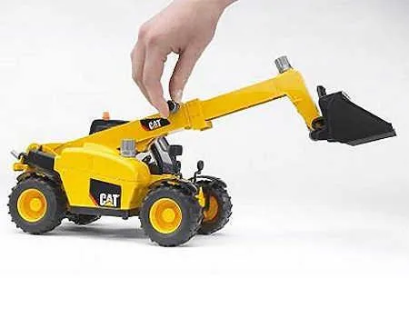 bruder bager cat teleskoplader - slika 2