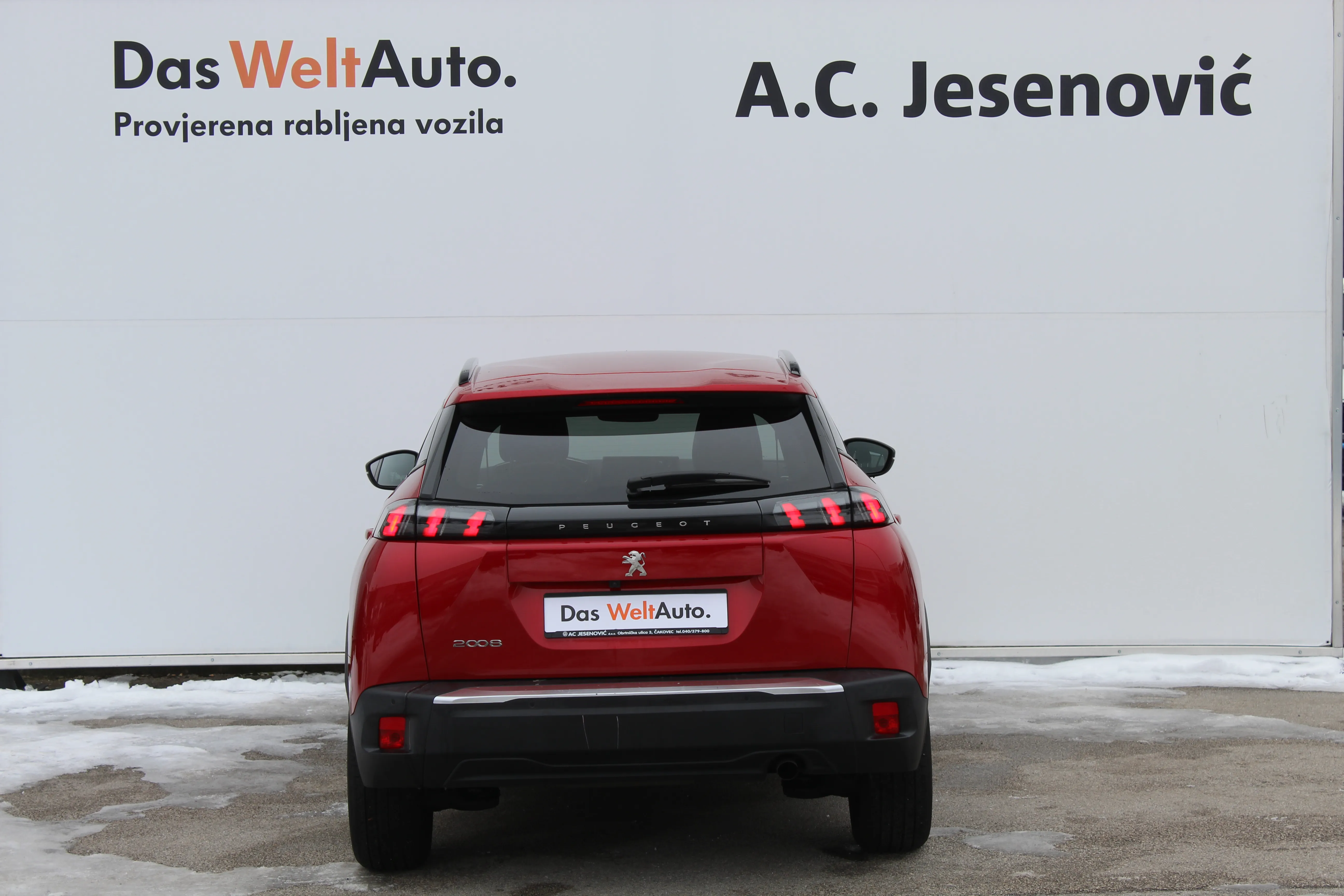 13059 peugeot 2008 1,2 puretech 100 s&s allure - slika 5