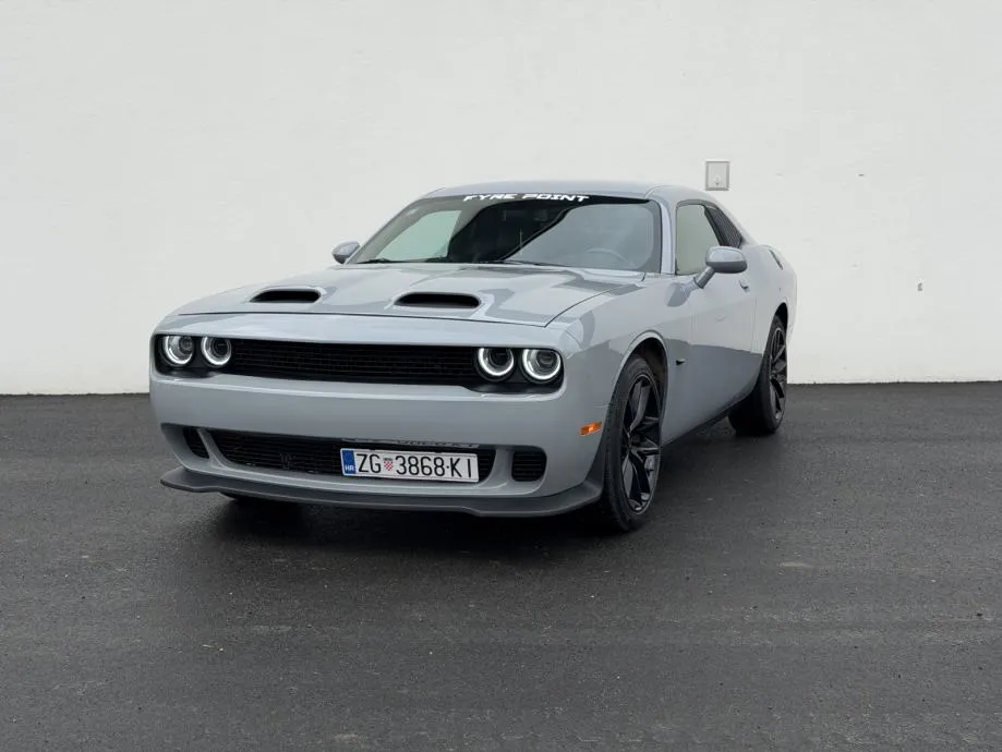 dodge challenger sxt 3,6 v6 - slika 1