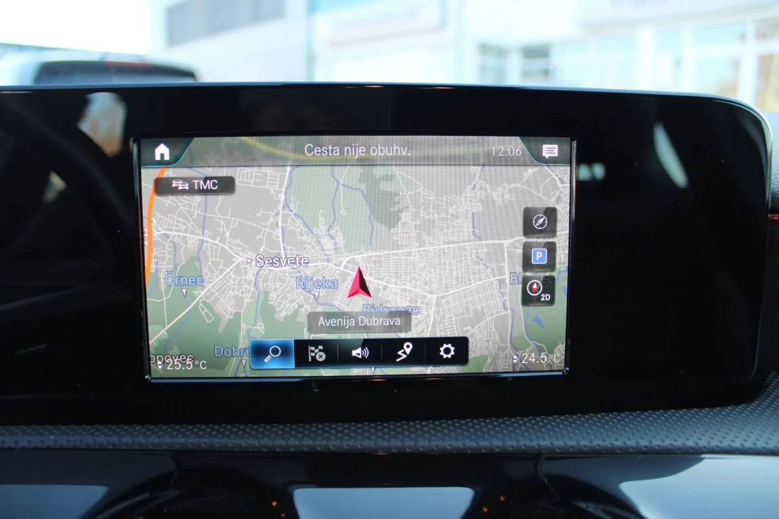 mercedes-benz klasa a 220d amg automatik *led, navigacija, kamera* - slika 17