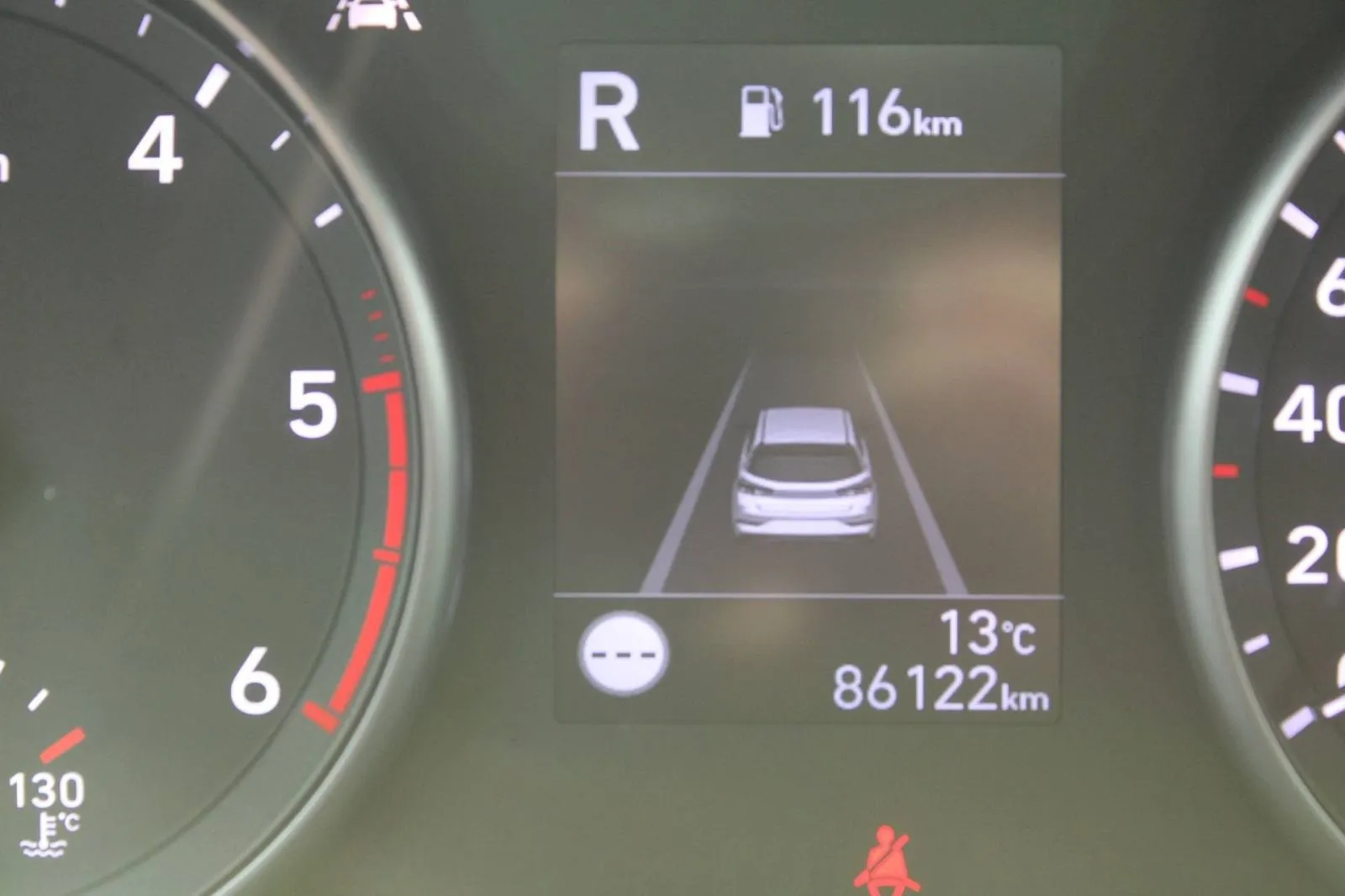 hyundai i30 1.6 crdi automatik *led, navigacija, kamera* - slika 24