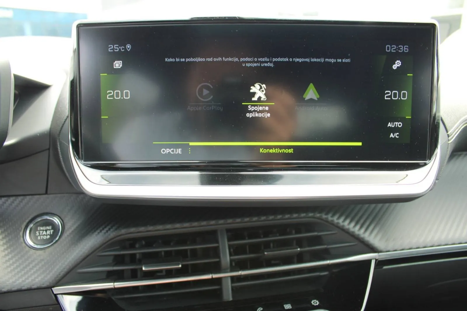 peugeot 2008 155 gt line automatik *panorama, led, kamera* - slika 22