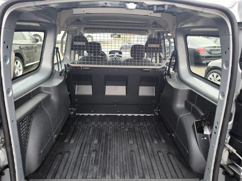 renault kangoo 1.5 dci*95ks*maxi*5sjedala*klima*navigacija* - slika 17