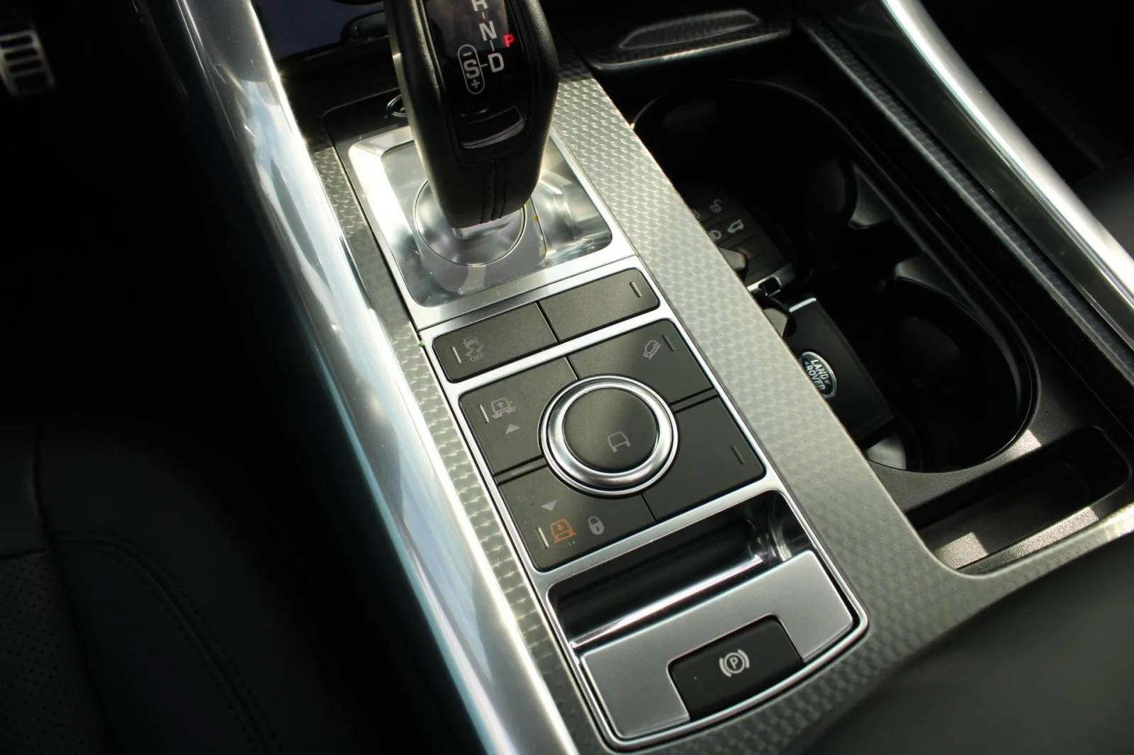 land rover range rover sport 3.0 sdv6 hse dynamic - slika 19