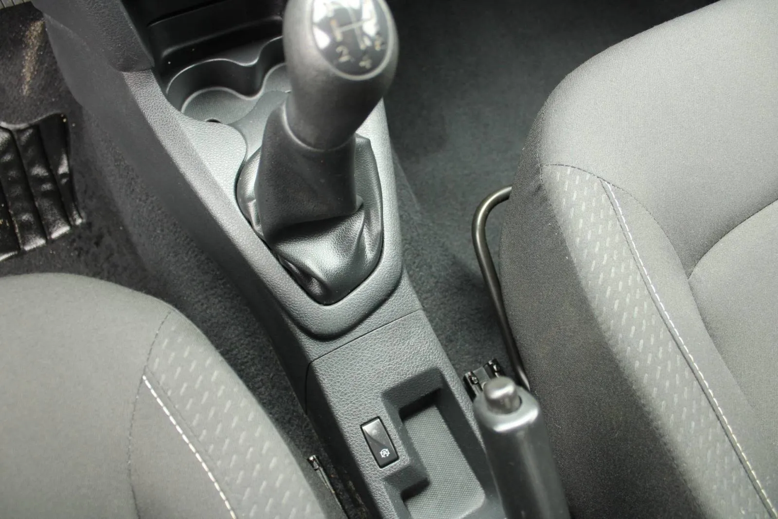 dacia sandero 1.0 sce - slika 15