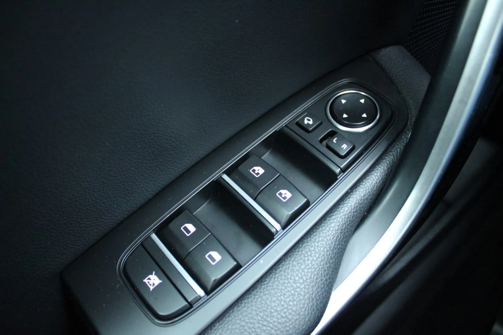 kia xceed 1.6 gdi phev automatik *navigacija, kamera* - slika 21