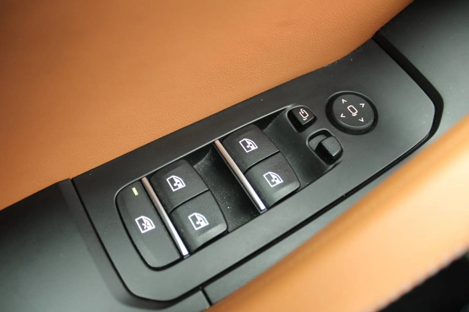 bmw x6 30d xdrive m-paket *led, navigacija, kamera* - slika 13