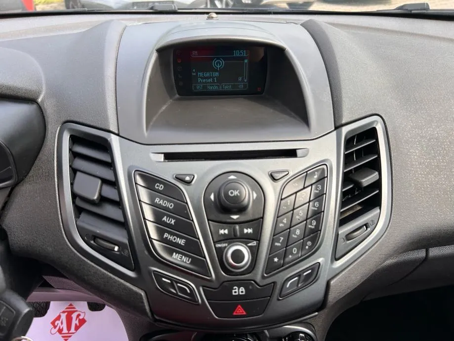 ford fiesta 1,0 benzin 2014.,servisna, 5-vrata, klima, el. paket... - slika 16
