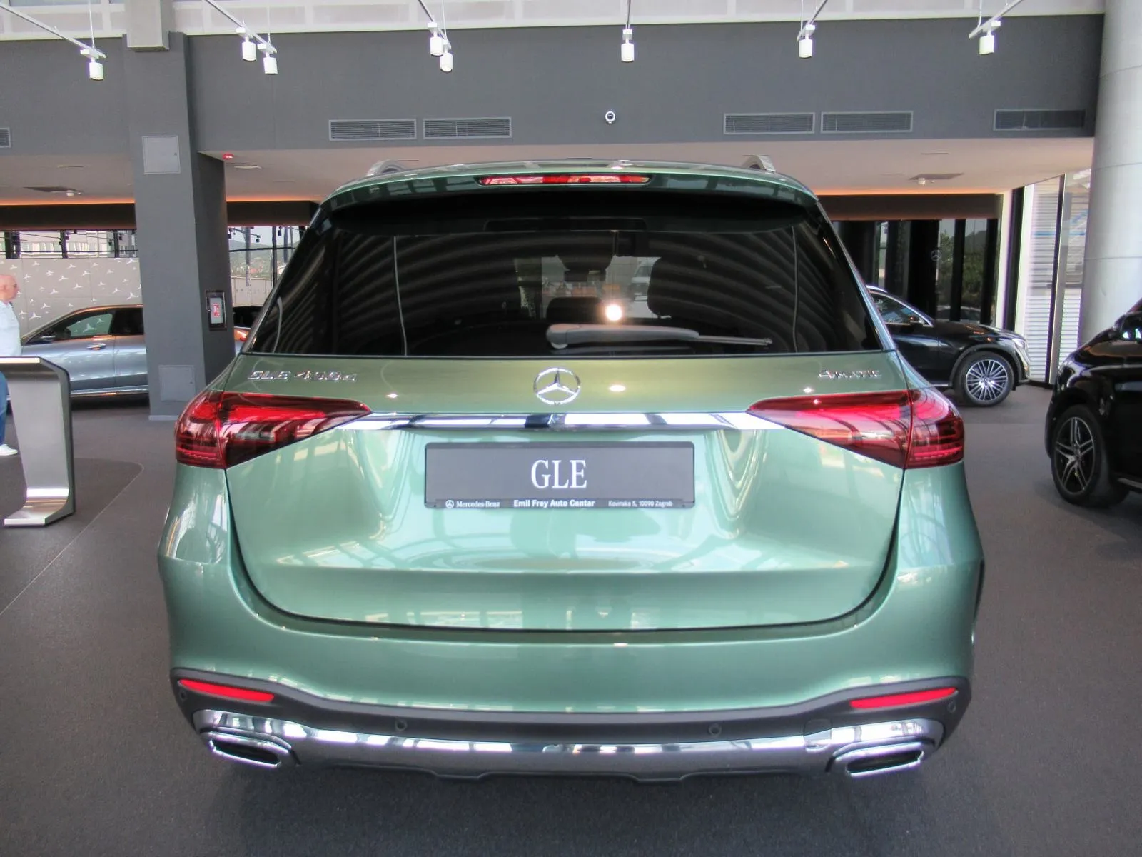 mercedes-benz gle 450 d 4matic amg line premium plus - slika 6