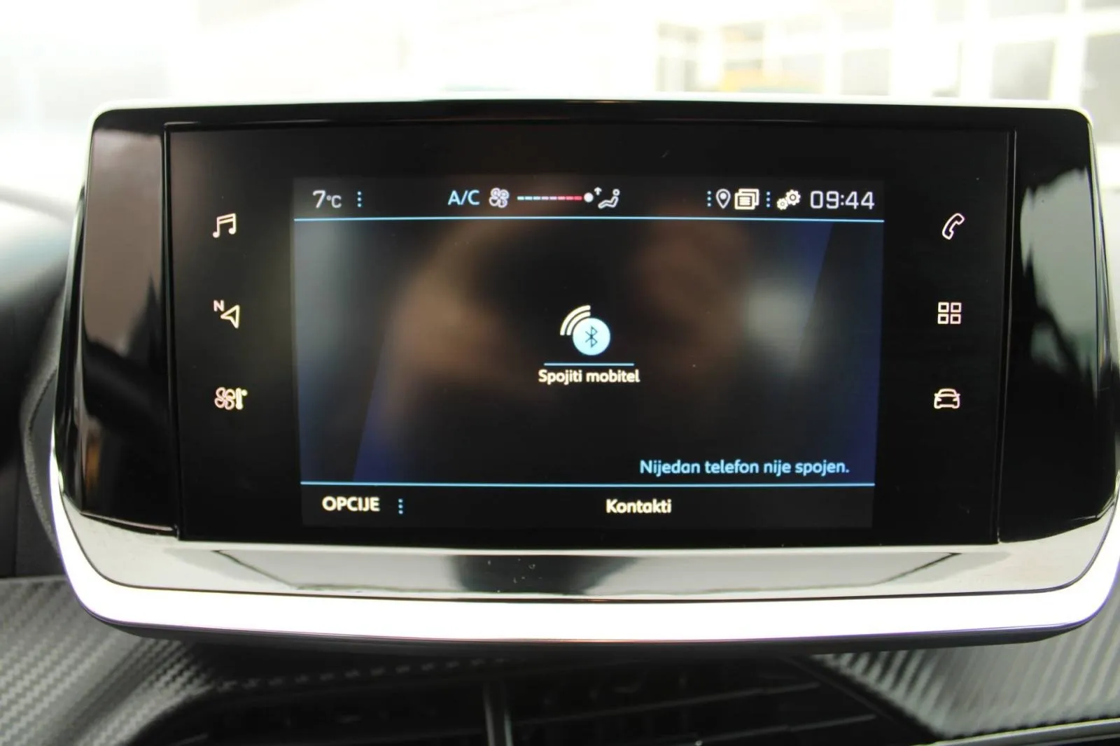 peugeot 208 1.2 puretech *led, navigacija* - slika 14