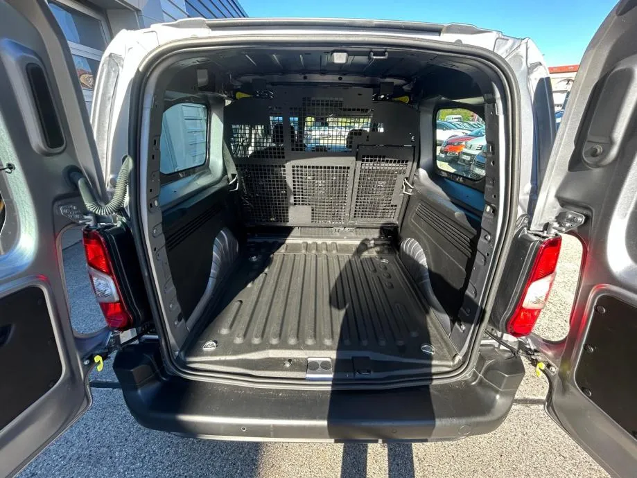 peugeot partner l2 cabin crew 1.5 bluehdi 130 - 2024. - rezerviran! - slika 25