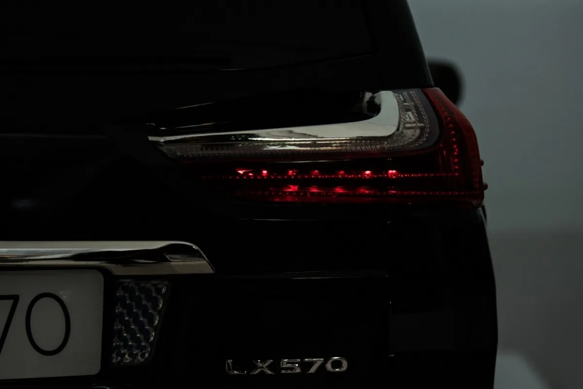 licencirani auto na akumulator lexus lx570 4x4 - dvosjed - crni - slika 11