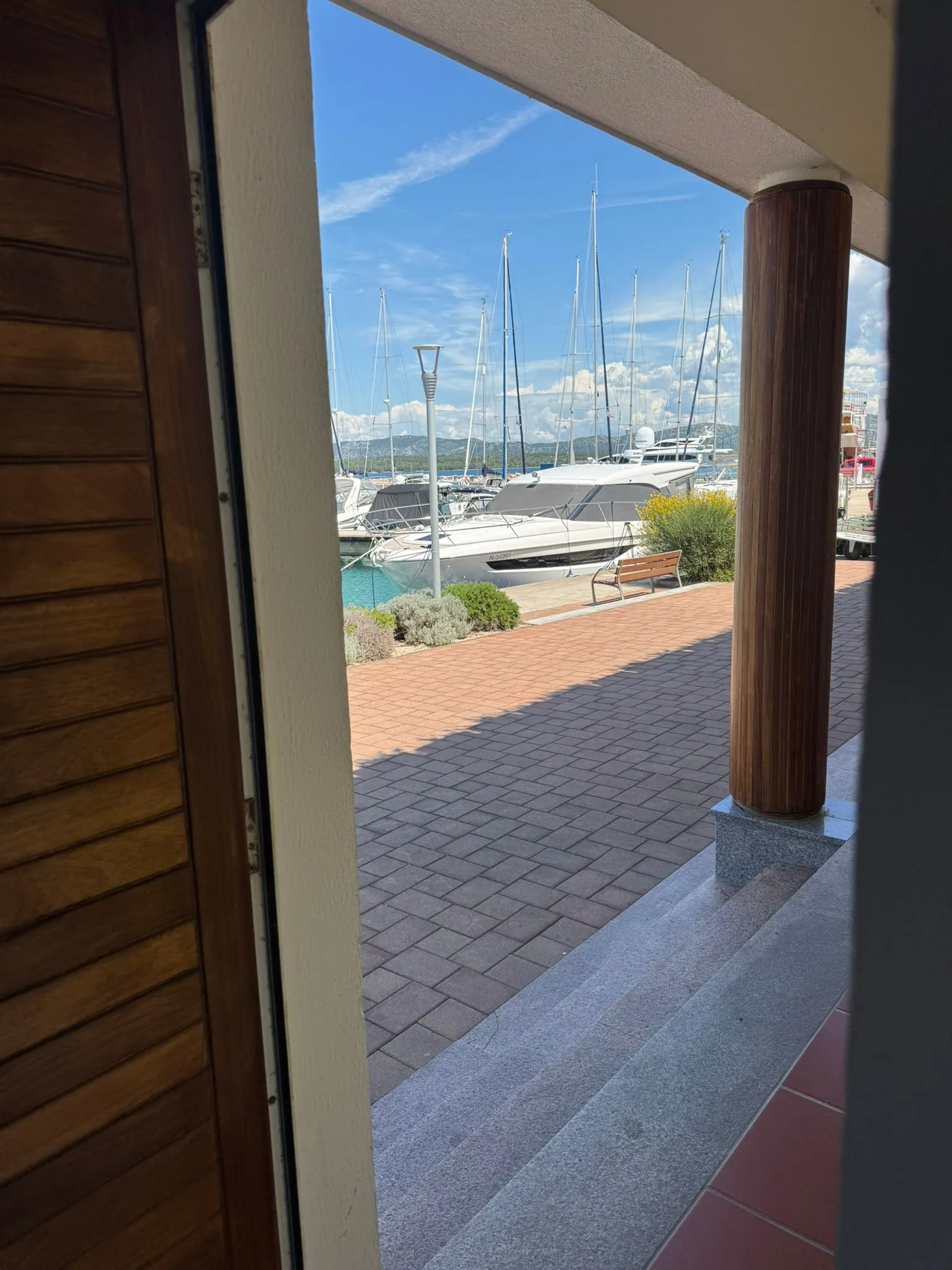 poslovni prostor: marina betina, 20 m2 (iznajmljivanje) - slika 2