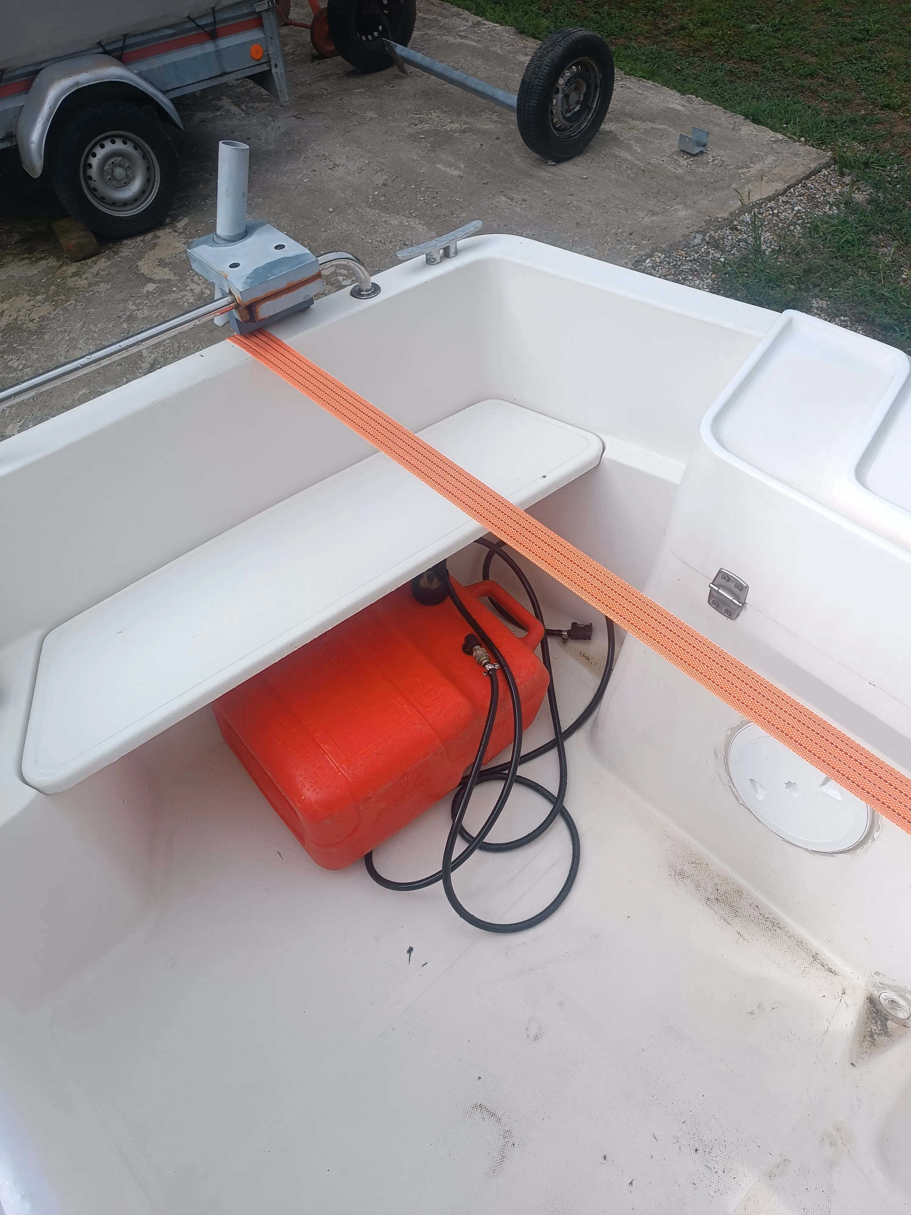 gliser sa kabinom quicksilver-cabin, motor mercury 40 ks, 8.998eu, zg. - slika 7