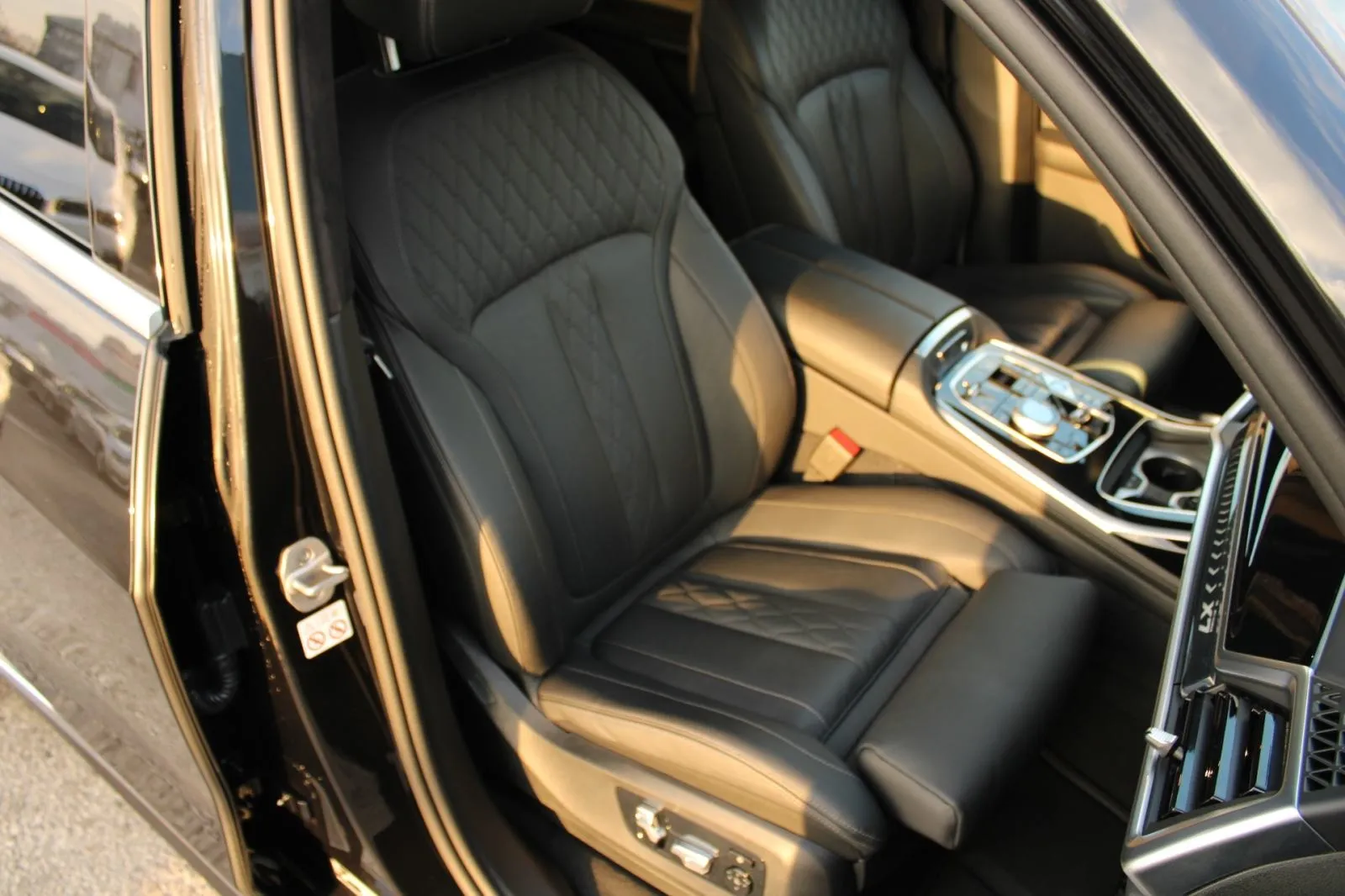 bmw x7 40d xdrive m-paket 7 sjedala *zračni ovjes, panorama, head-up* - slika 15