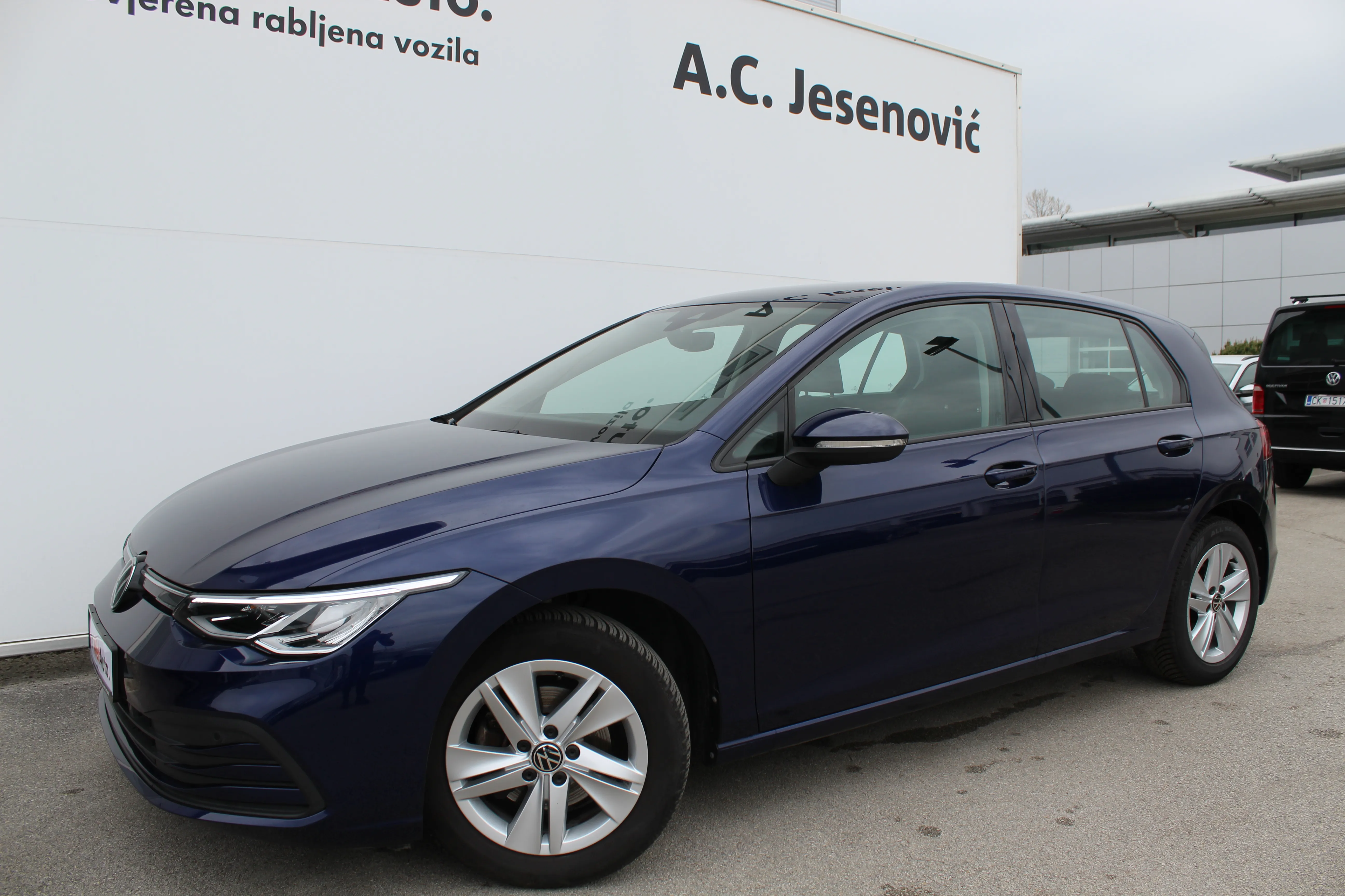 13168 volkswagen golf 1.0 tsi life - slika 7