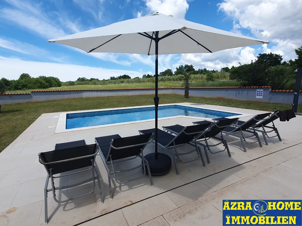 prodaja kuće sa bazenom, vodnjan, 180 m2 s terasama, bazen 30m2 - slika 5