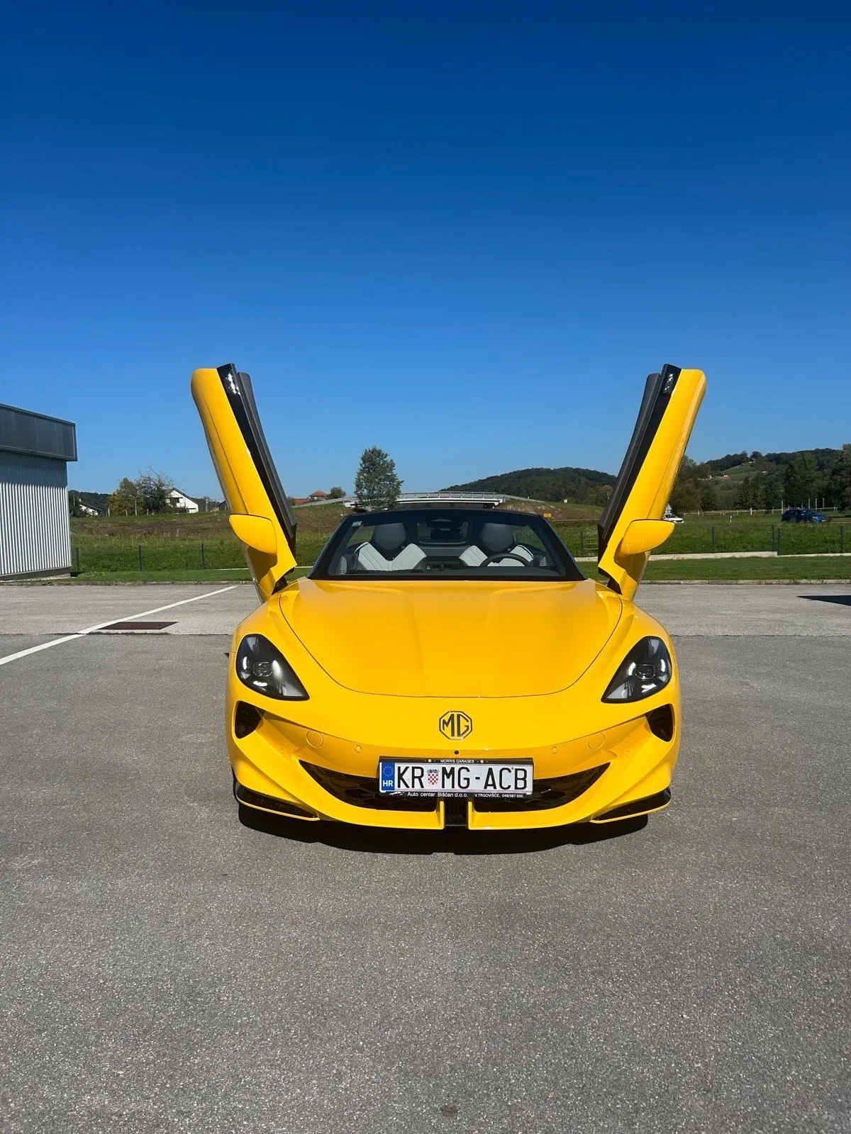 mg cyberster gt - awd - slika 6