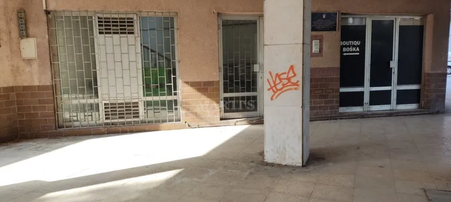 karlovac, centar, poslovni prostor, 150 m2 (prodaja) - slika 4