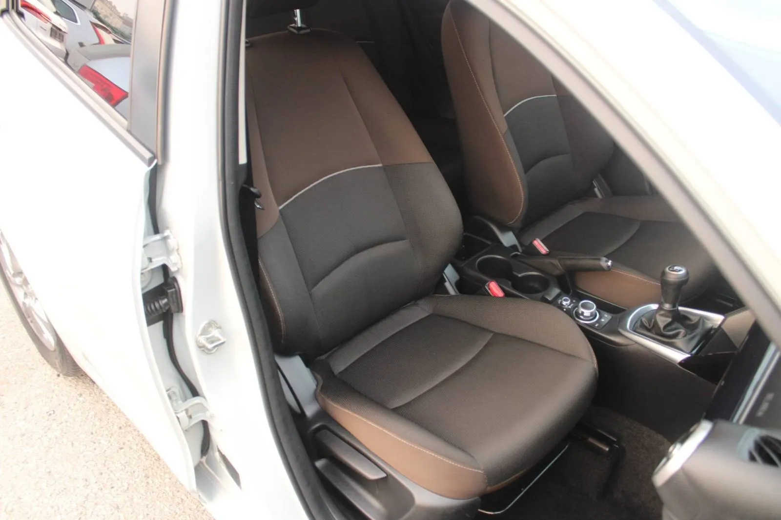mazda 2 1.5 skyactiv g90 - slika 10