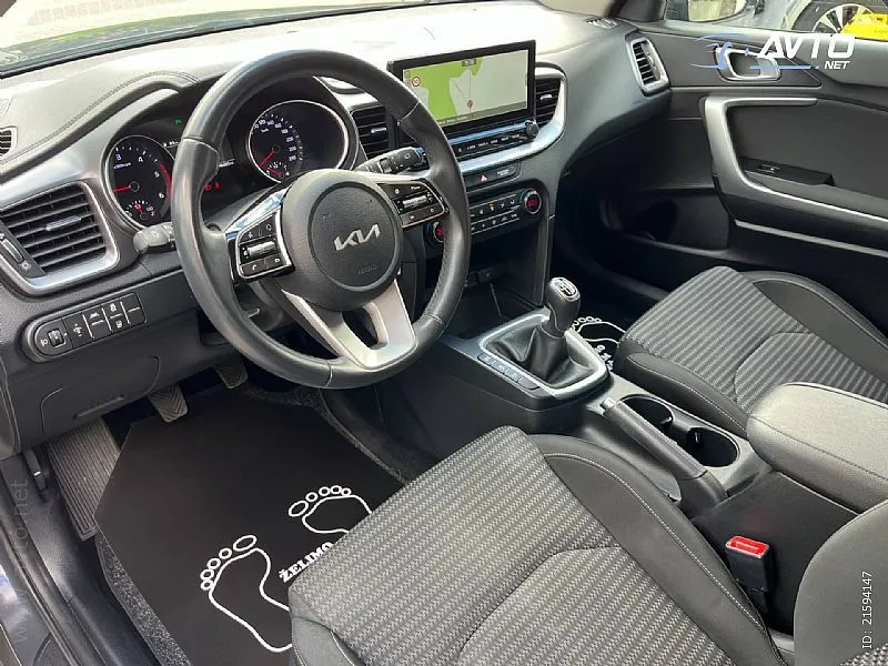 kia xceed 1.6 crdi-1 vl.navi-kam-led-alu-odlicn - slika 11