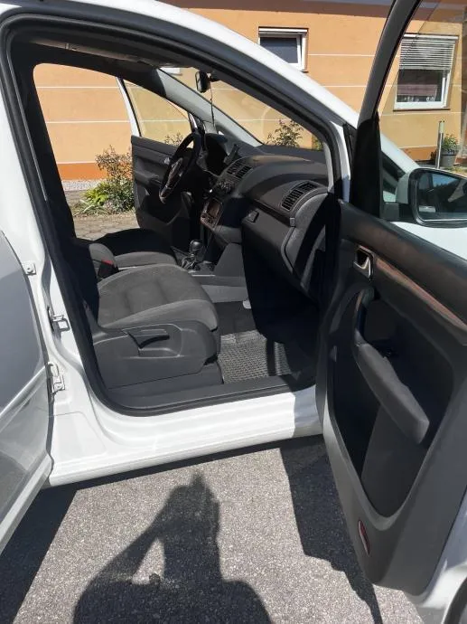 vw touran 1,6 tdi - slika 7