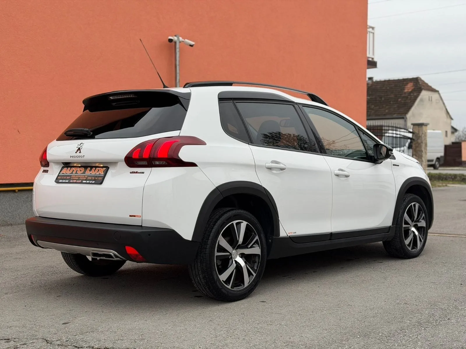 peugeot 2008 1.2 puretech •2018.g.•gt line•kamera•leasingbezučešća - slika 7